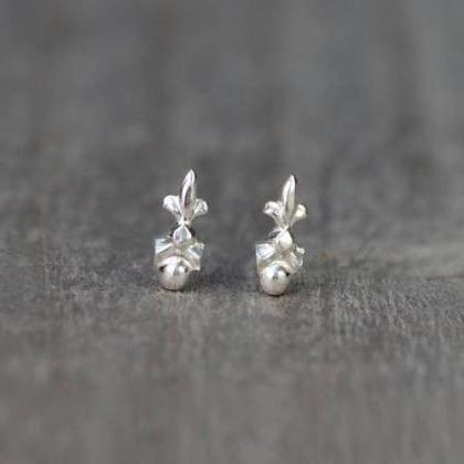 Tiny Fleur De Lis Earring Studs, Small Earring..