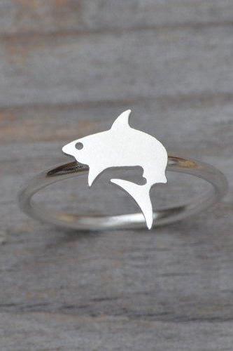 Shark Ring In Sterling Silver, Stackable Animal Ring